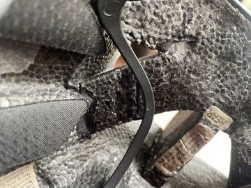 Used Specialized Evade 3 Helmet bike — image 8 of 10