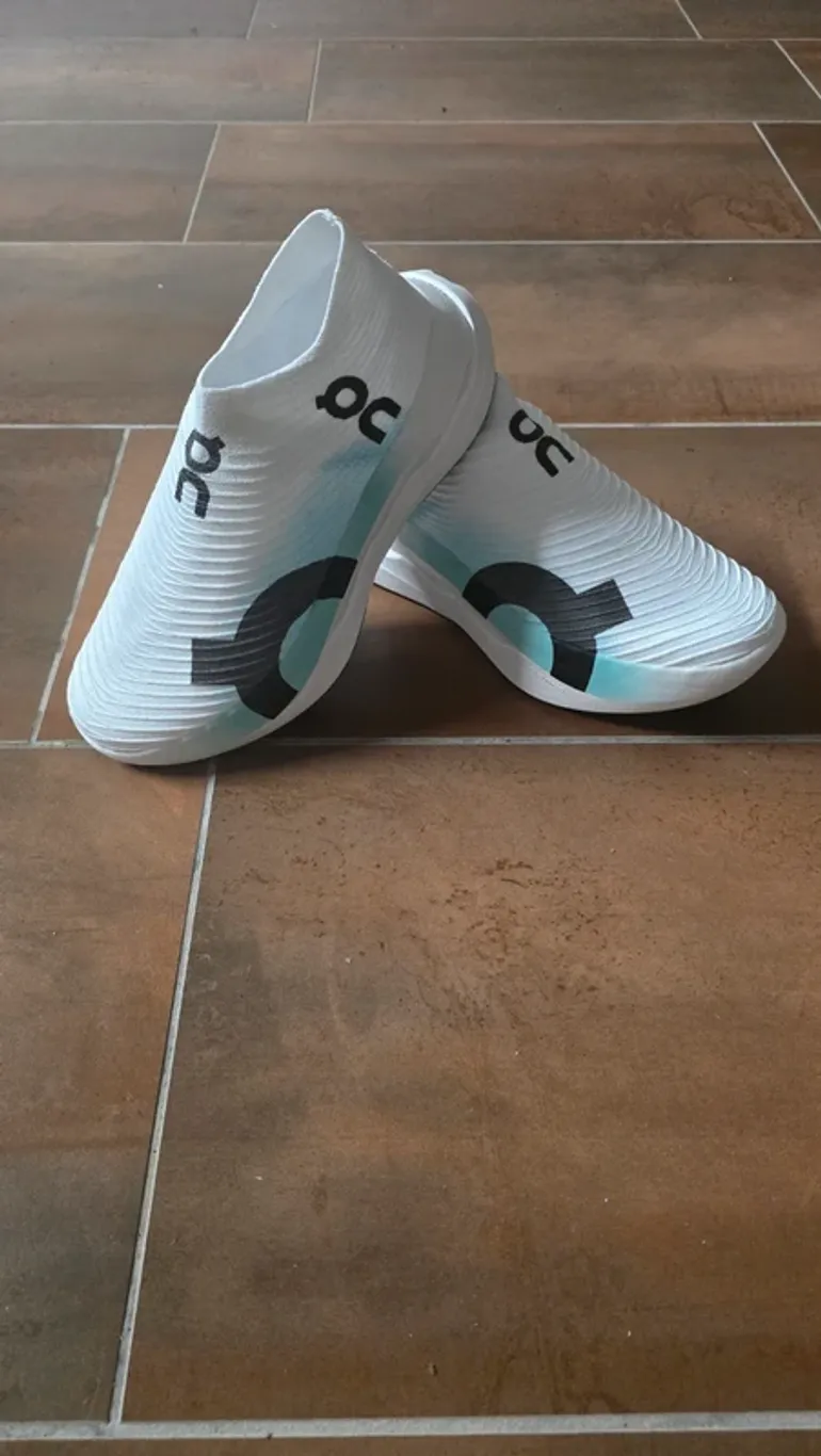 Premium Cloudboom Strike LS bike d'occasion — image 1 sur 11