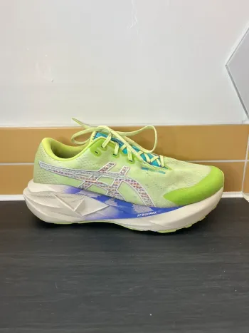 Asics Novablast 5 bike d'occasion — image 7 sur 12