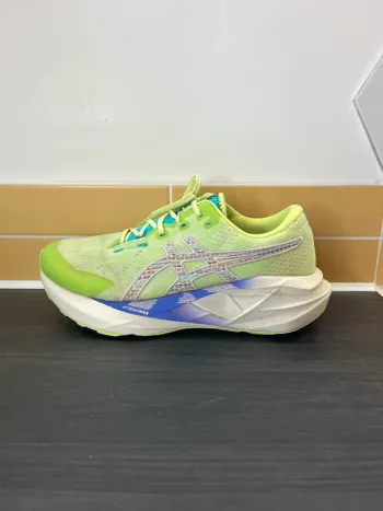 Asics Novablast 5 bike d'occasion — image 9 sur 12