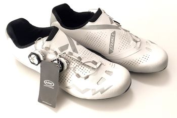 Northwave Extreme GT2 White/Silver Reflective bike d'occasion