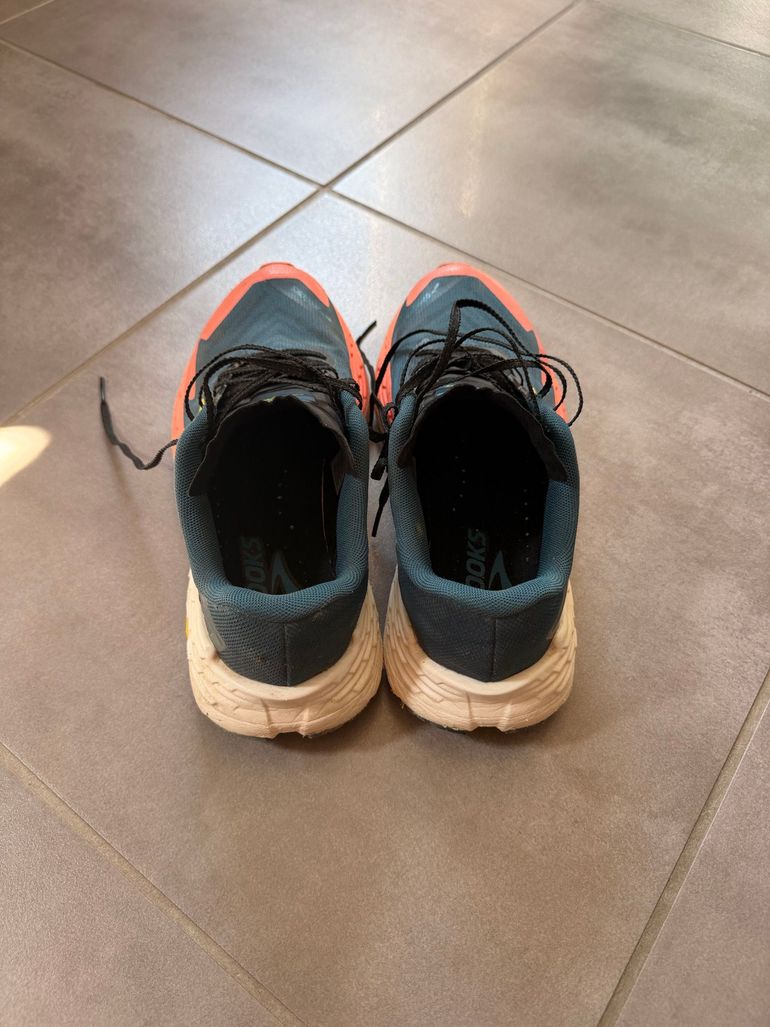Brooks Trailrunning Shoes 2024 bike de segunda mano — imagen 1 de 5