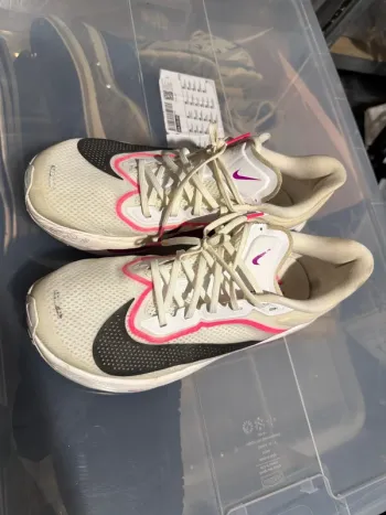 Used Nike Zoom Fly 6 bike — image 2 of 5