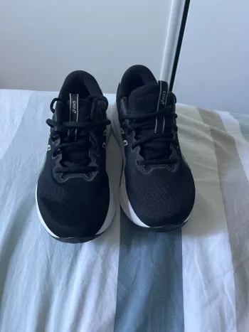 Asics Chaussure de course bike usato