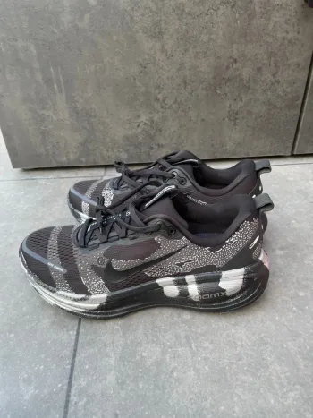 Nike Vomero 18 bike d'occasion — image 5 sur 8