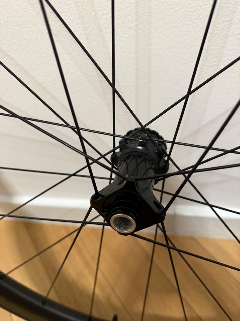 Brugt Fulcrum wind 42DB Wheelset 2025 bike — billede 9 af 10