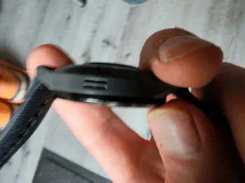 Garmin Venu 3 S bike d'occasion — image 3 sur 4