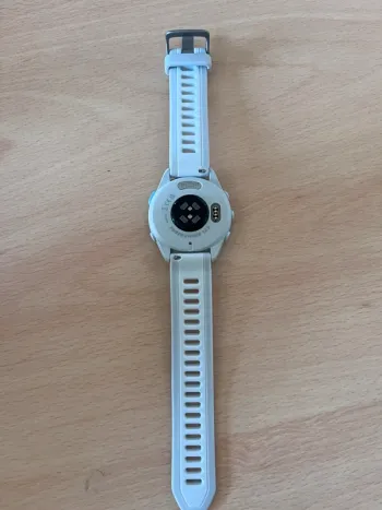 Garmin Forerunner 165 Music bike d'occasion — image 2 sur 4