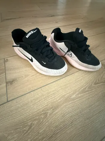 Gebrauchtes Rose Nike Shoes pink/black bike — Bild 2 von 5