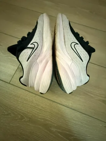 Gebrauchtes Rose Nike Shoes pink/black bike — Bild 4 von 5