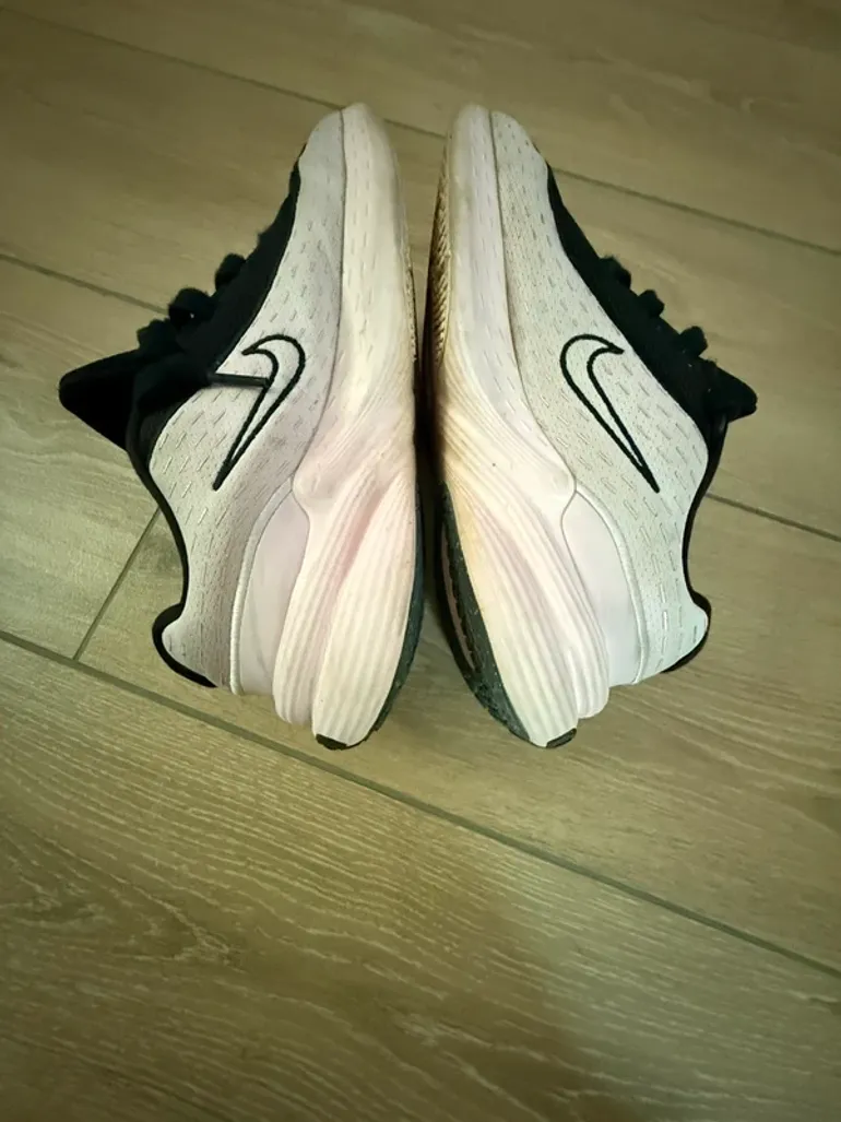 Gebrauchtes Rose Nike Shoes pink/black bike — Bild 4 von 5
