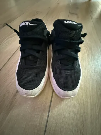 Gebrauchtes Rose Nike Shoes pink/black bike — Bild 3 von 5