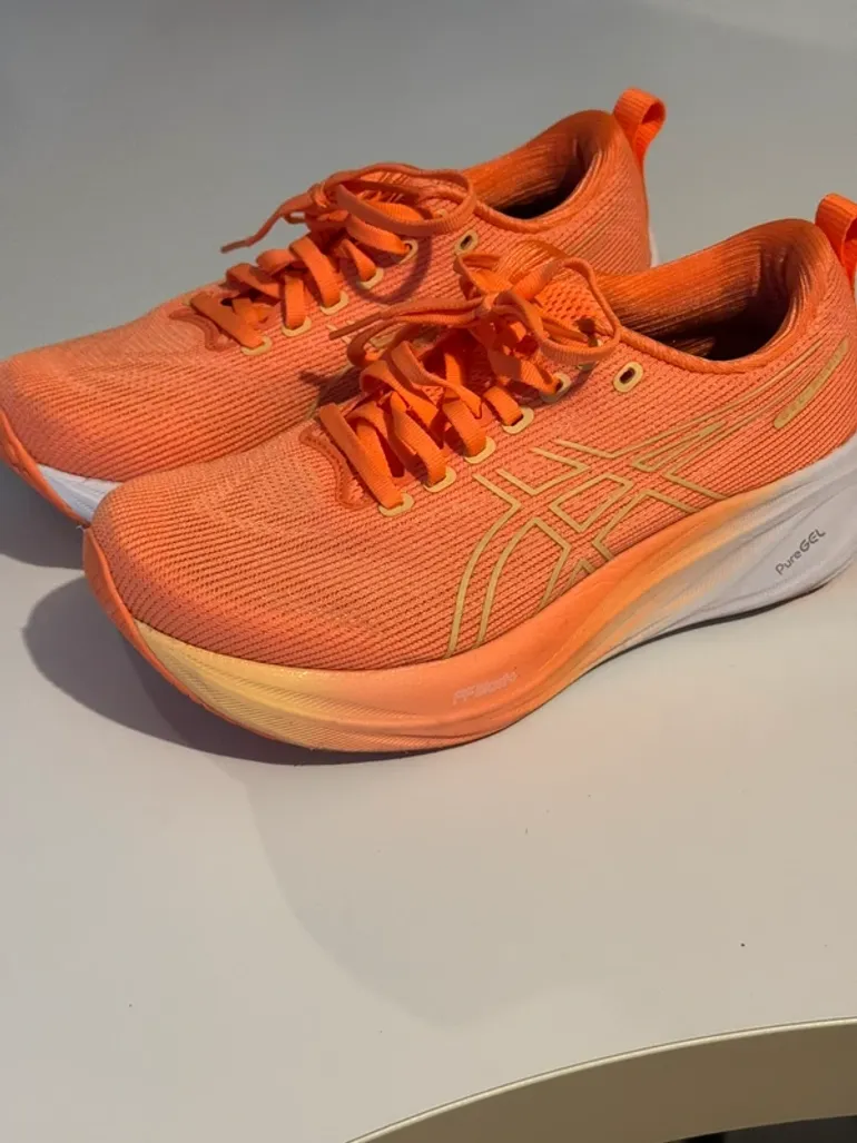 Brugt Asics Gel SAIUN 3 bike — billede 2 af 7