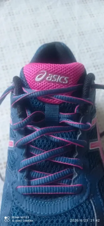 Asics Shoes bike usato