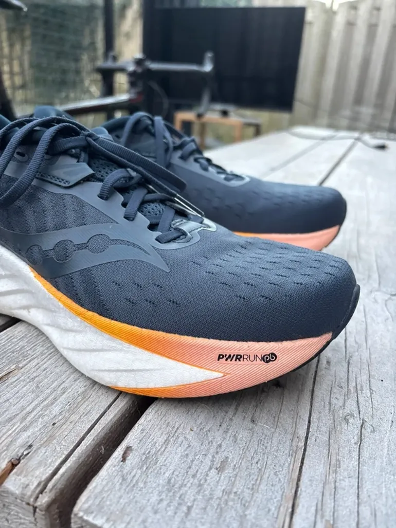 Brugt Saucony Triumph 22 bike — billede 8 af 9