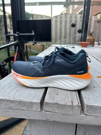 Brugt Saucony Triumph 22 bike