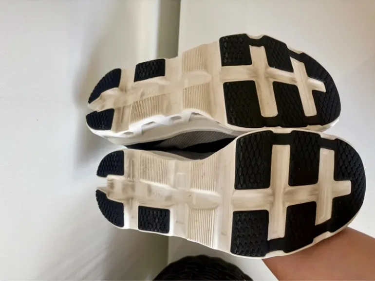 Gebrauchtes On Running Cloudmonster bike — Bild 8 von 8
