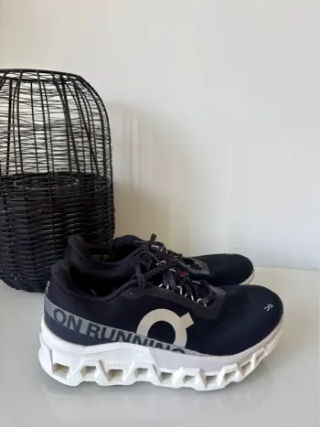 Gebrauchtes On Running Cloudmonster bike