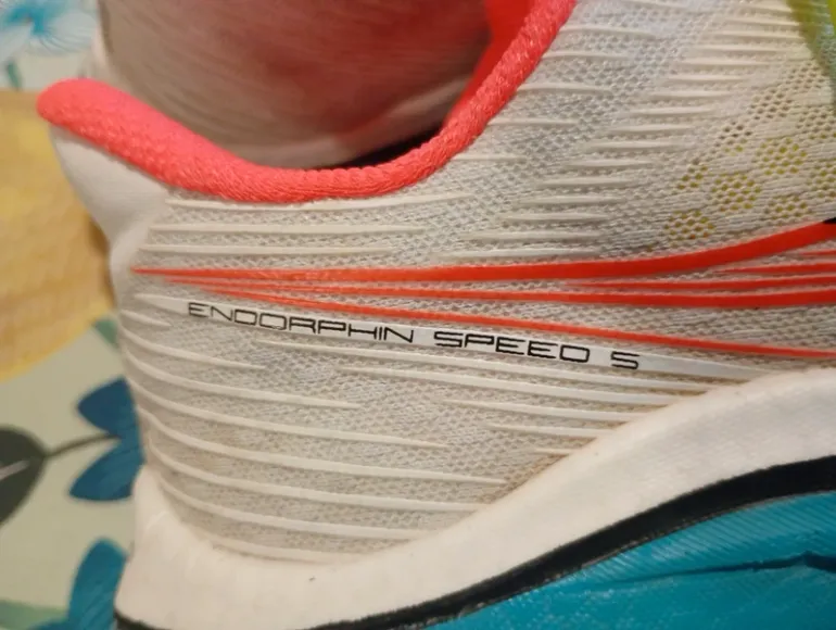 Tweedehands Saucony Endorphin Speed 5 bike — afbeelding 4 van 5