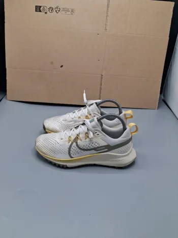 New Balance Pegasus React Trail 4 bike de segunda mano