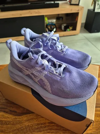 Asics Novablast 5 bike de segunda mano
