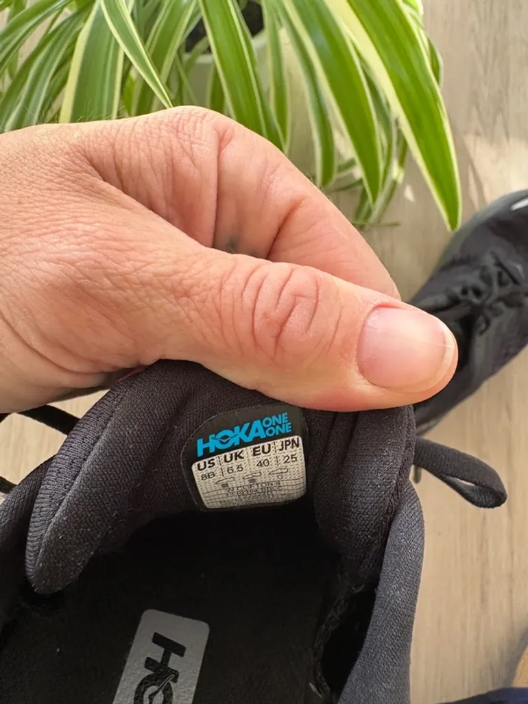 Hoka Clifton 8 bike usato — immagine 3 di 6