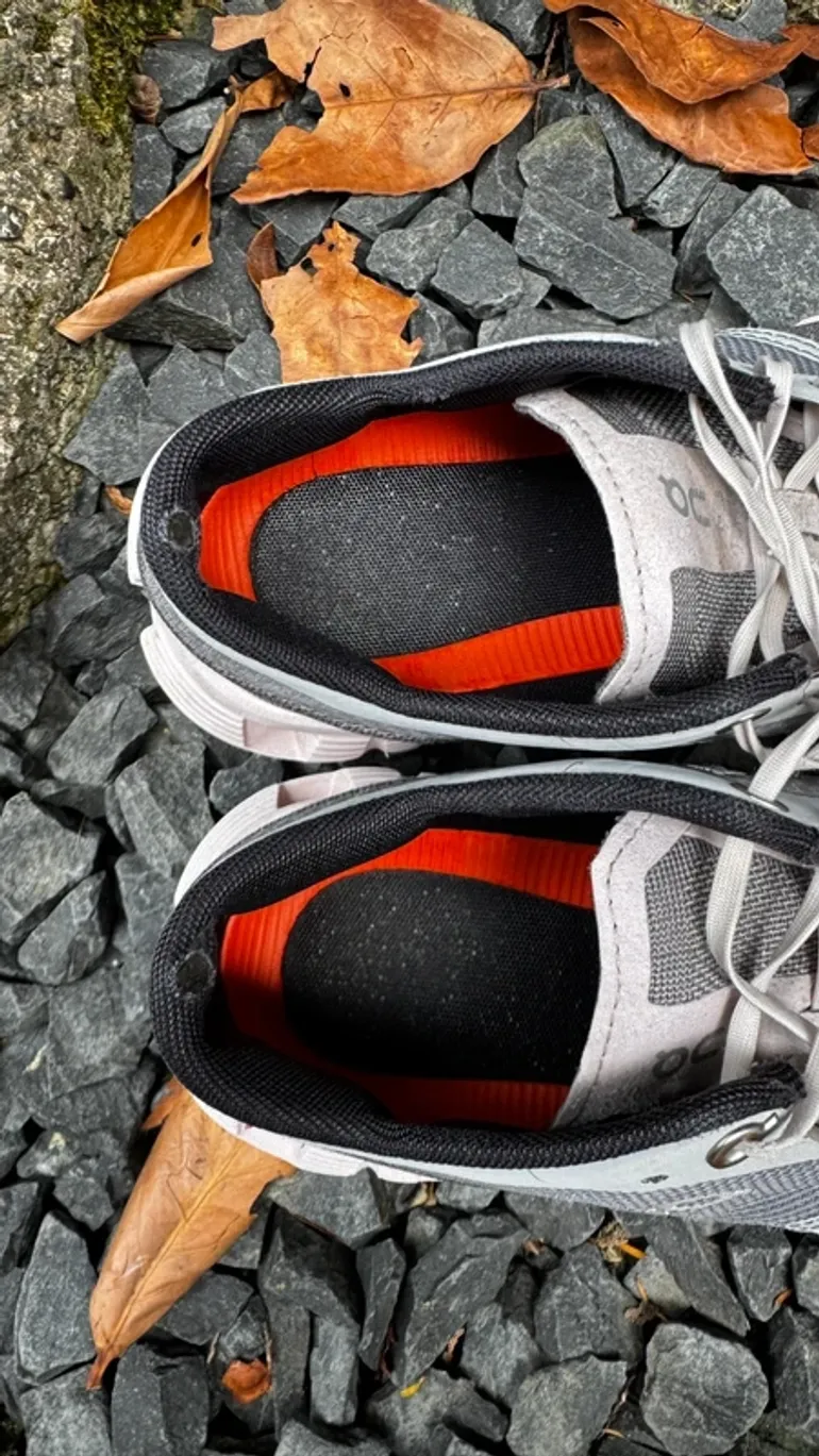 Tweedehands On Running Schuhe Größe 37 bike — afbeelding 9 van 11