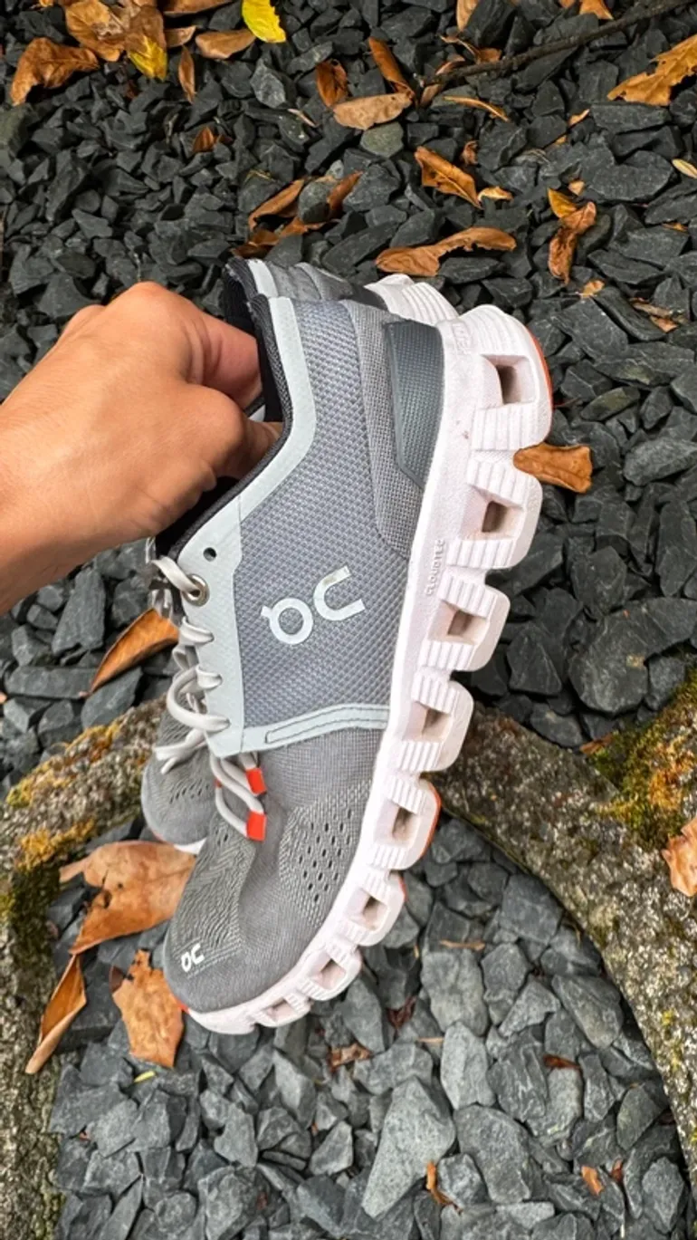Tweedehands On Running Schuhe Größe 37 bike — afbeelding 6 van 11