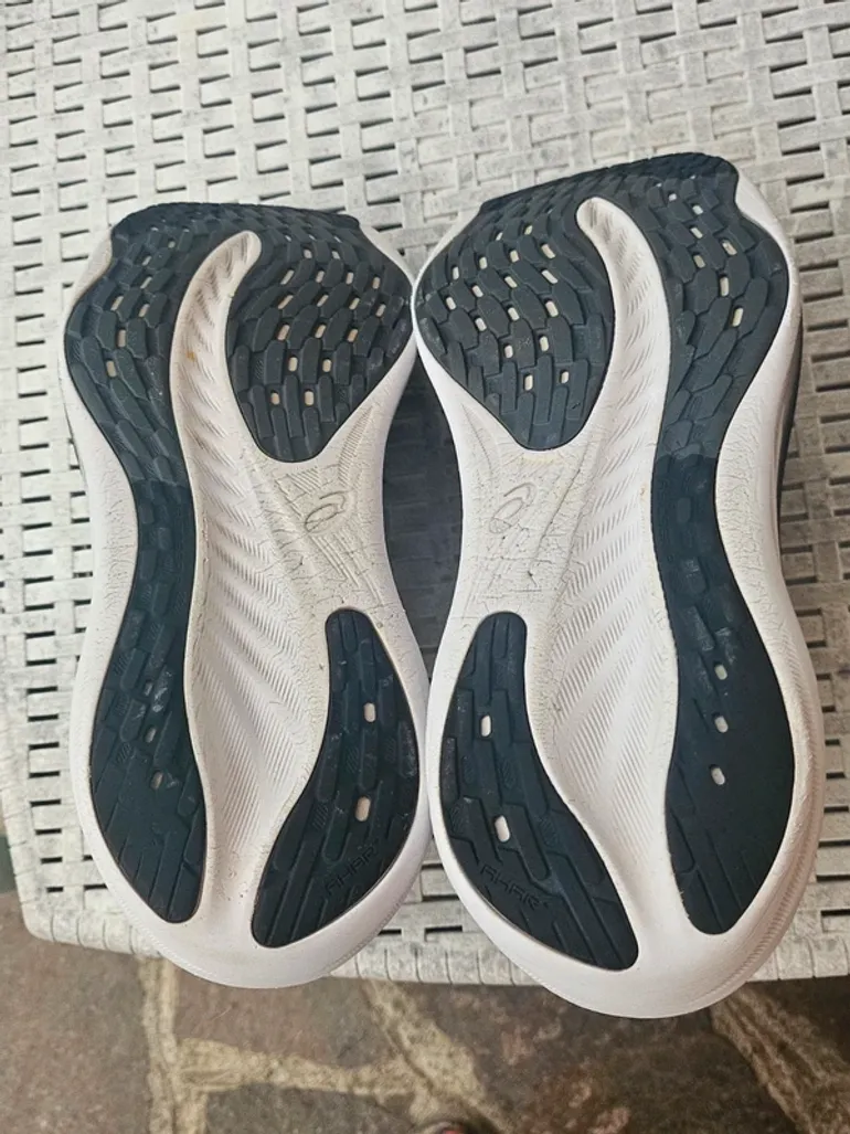 Używany Asics Gel Nimbus 26 bike — zdjęcie 6 z 7