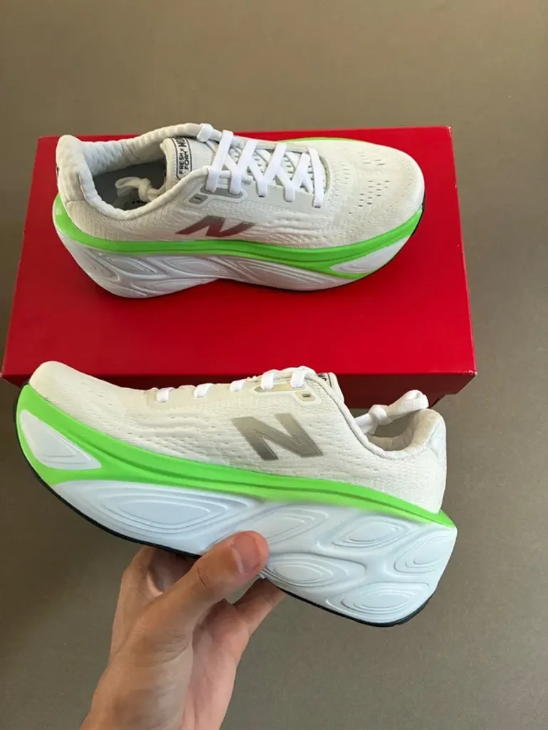 Brugt New Balance Fresh Foam X More v5 bike — billede 2 af 5