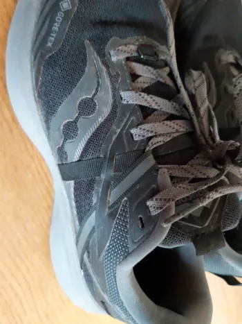 Saucony Ride 15 Goretex bike d'occasion — image 9 sur 10