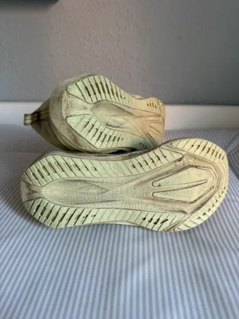 Gebrauchtes Asics Novablast 5 2026 bike — Bild 7 von 8