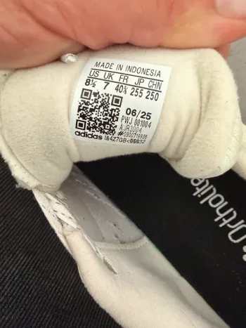 Gebrauchtes Adidas Laufschuh gr 49 bike — Bild 3 von 3