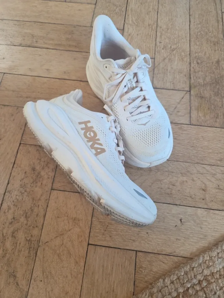 Hoka Bondi 9 bike d'occasion — image 2 sur 8