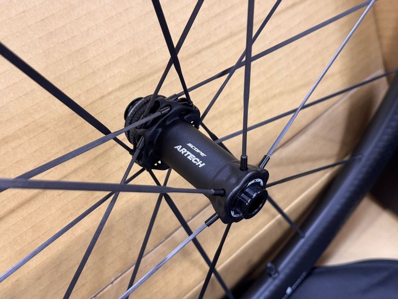 Brugt Scope Artech 4 Wheelset 45mm Carbon 2026 bike — billede 3 af 6