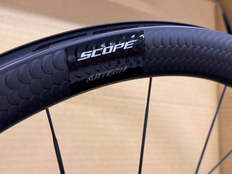 Brugt Scope Artech 4 Wheelset 45mm Carbon 2026 bike — billede 4 af 6