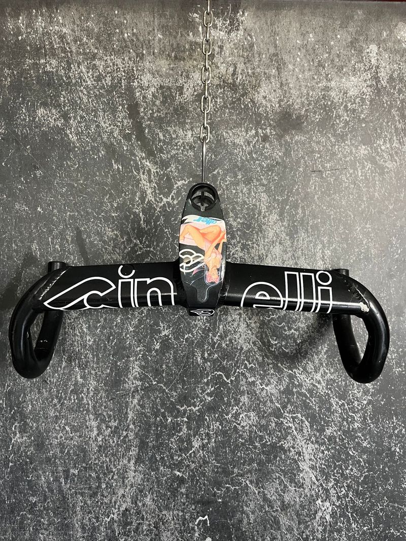 Tweedehands Cinelli Manubrio 2011 bike — afbeelding 1 van 7