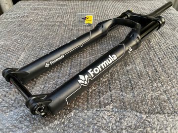 Tweedehands Formula 35 THIRTYFIVE 29" Air 140mm 15x100 2025 Fork
