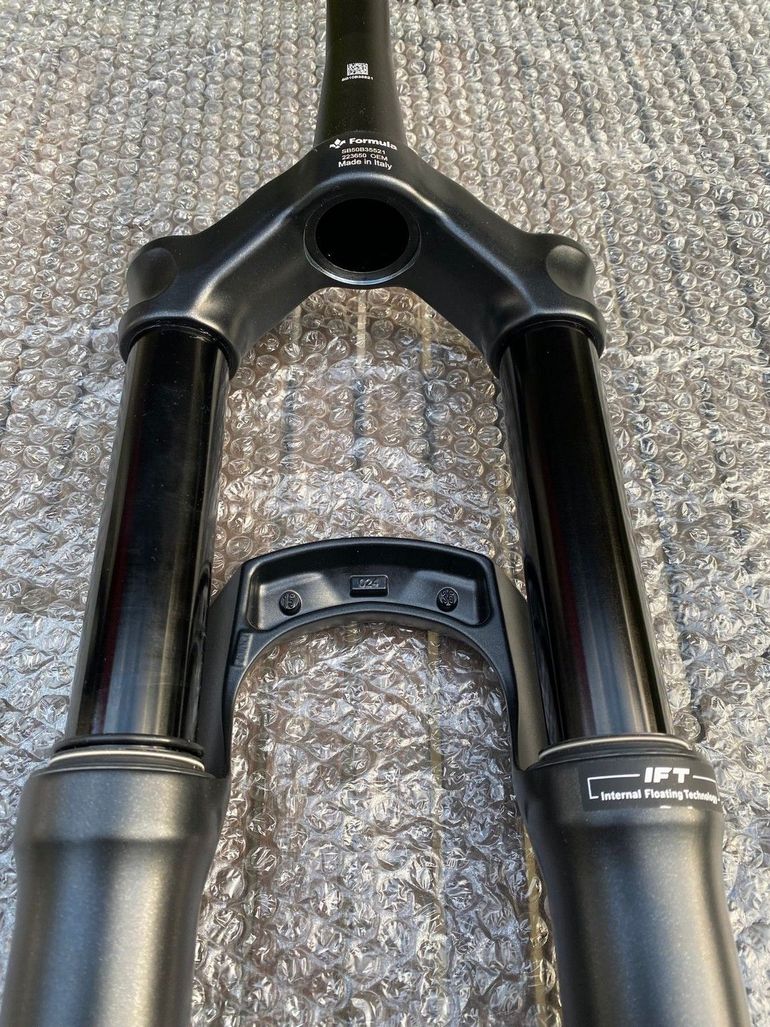 Used Formula 35 THIRTYFIVE 29" Air 140mm 15x100 2025 bike — image 4 of 8