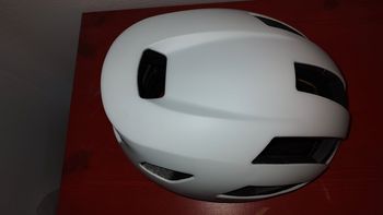 Used AGU Vigarous MIPS bike — image 5 of 5