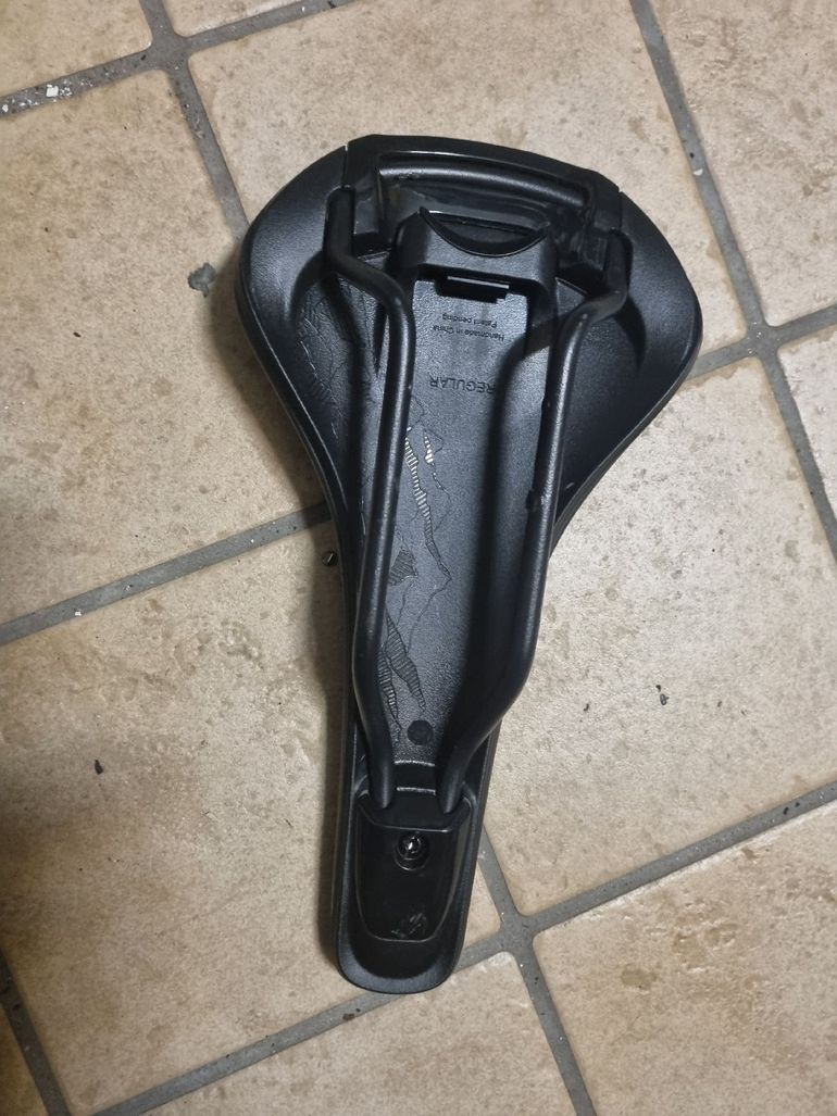 Fizik Sella 2025 bike d'occasion — image 2 sur 3