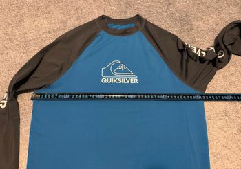 Używany Quiksilver Rashguard Langarm Blau/Grau XL bike — zdjęcie 8 z 9
