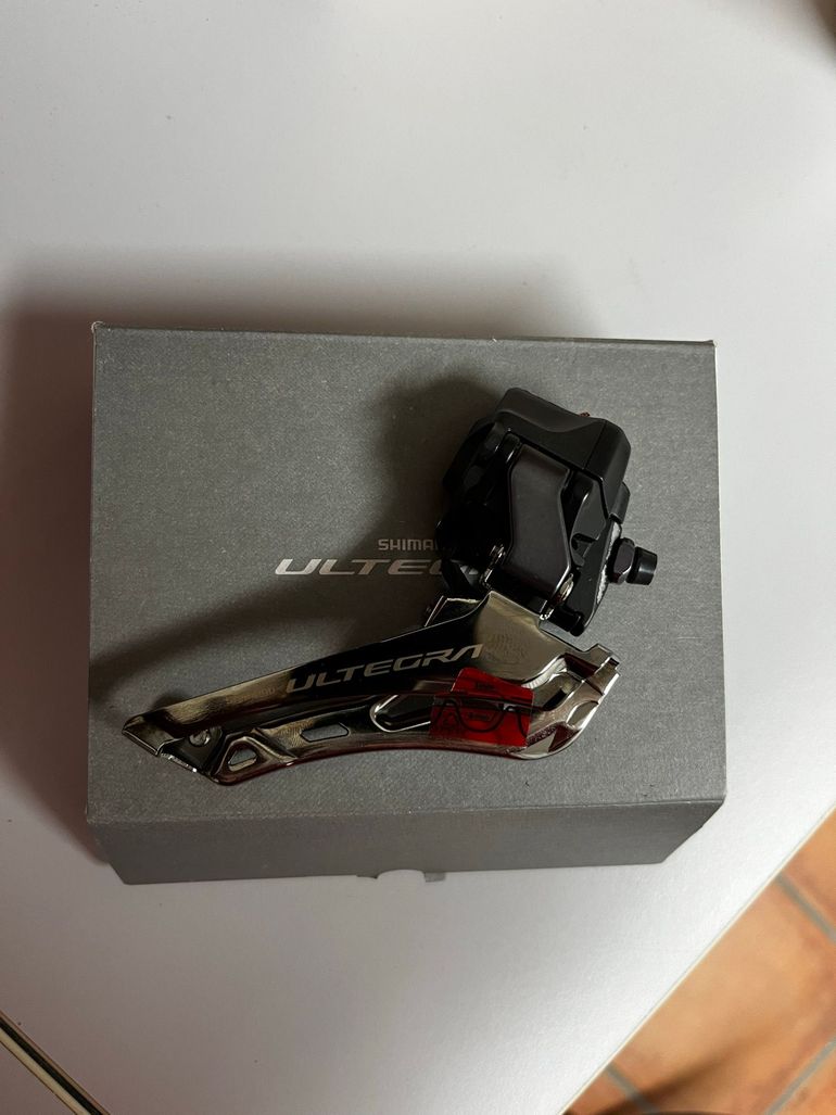 Used Shimano Ultegra Di2 FD-R8150 2026 bike — image 4 of 4