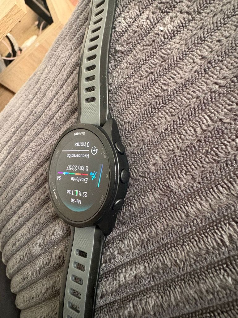 Garmin Forerunner 165 GPS Watch 2025 bike d'occasion — image 3 sur 4