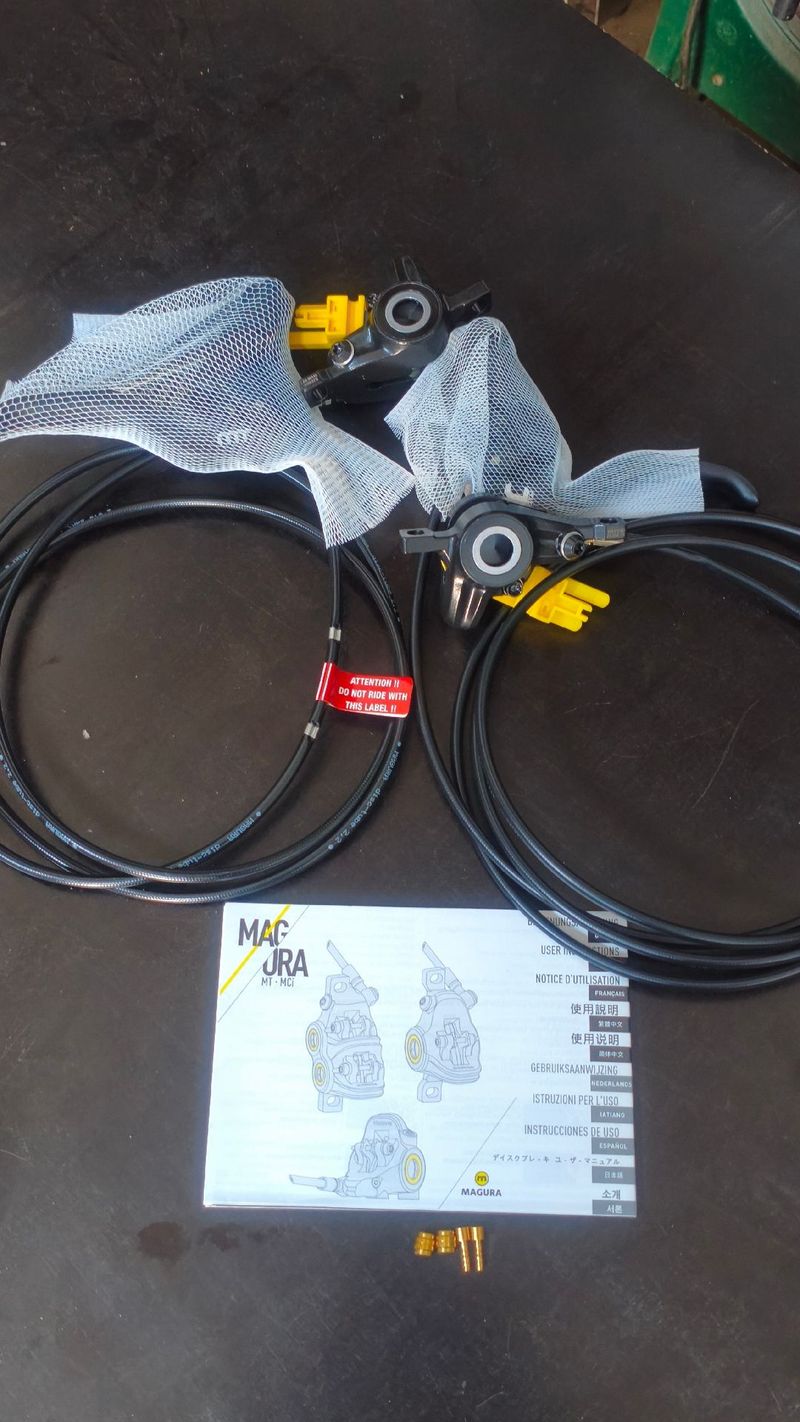 Tweedehands Magura MT4 Lever Set Brakes