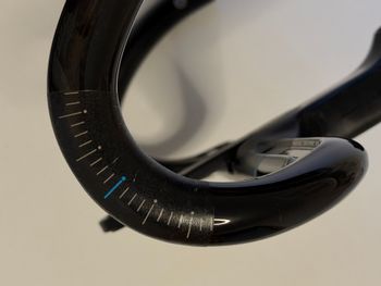 Used Giant Contact SLR System 440mm 2025 bike — image 11 of 12