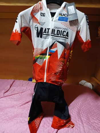 ALE Completo da ciclismo bike d'occasion — image 2 sur 4