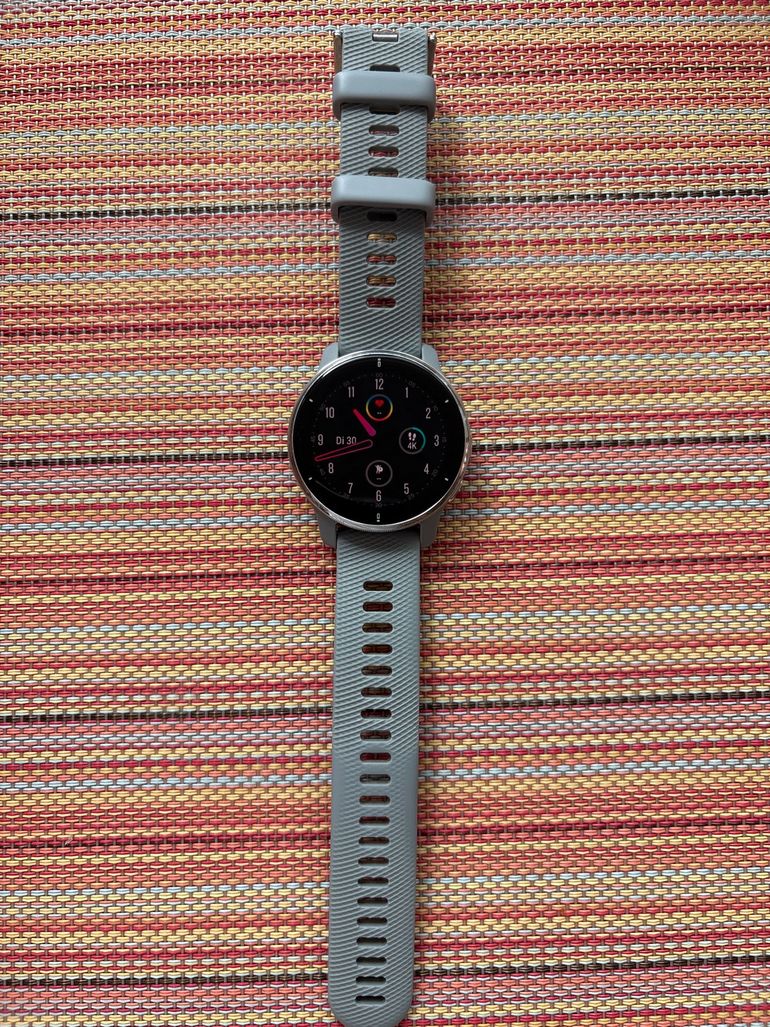 Garmin Venu 2 Plus GPS Smartwatch 2023 bike d'occasion — image 1 sur 5