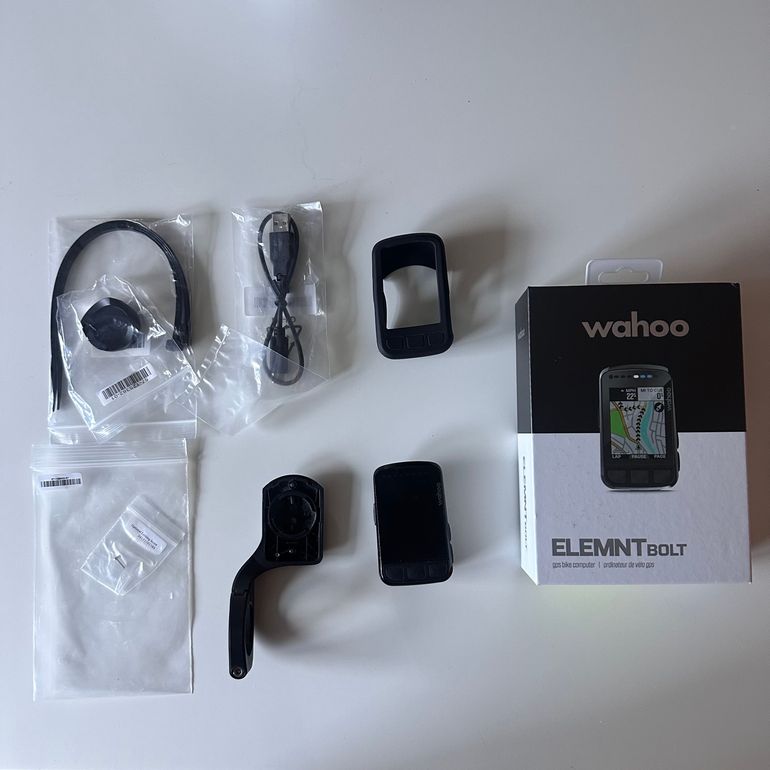 Wahoo ELEMNT BOLT V2 GPS Cycling Computer bike d'occasion — image 1 sur 6