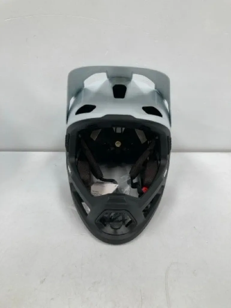 Used Uvex Revolt 2026 bike — image 2 of 4
